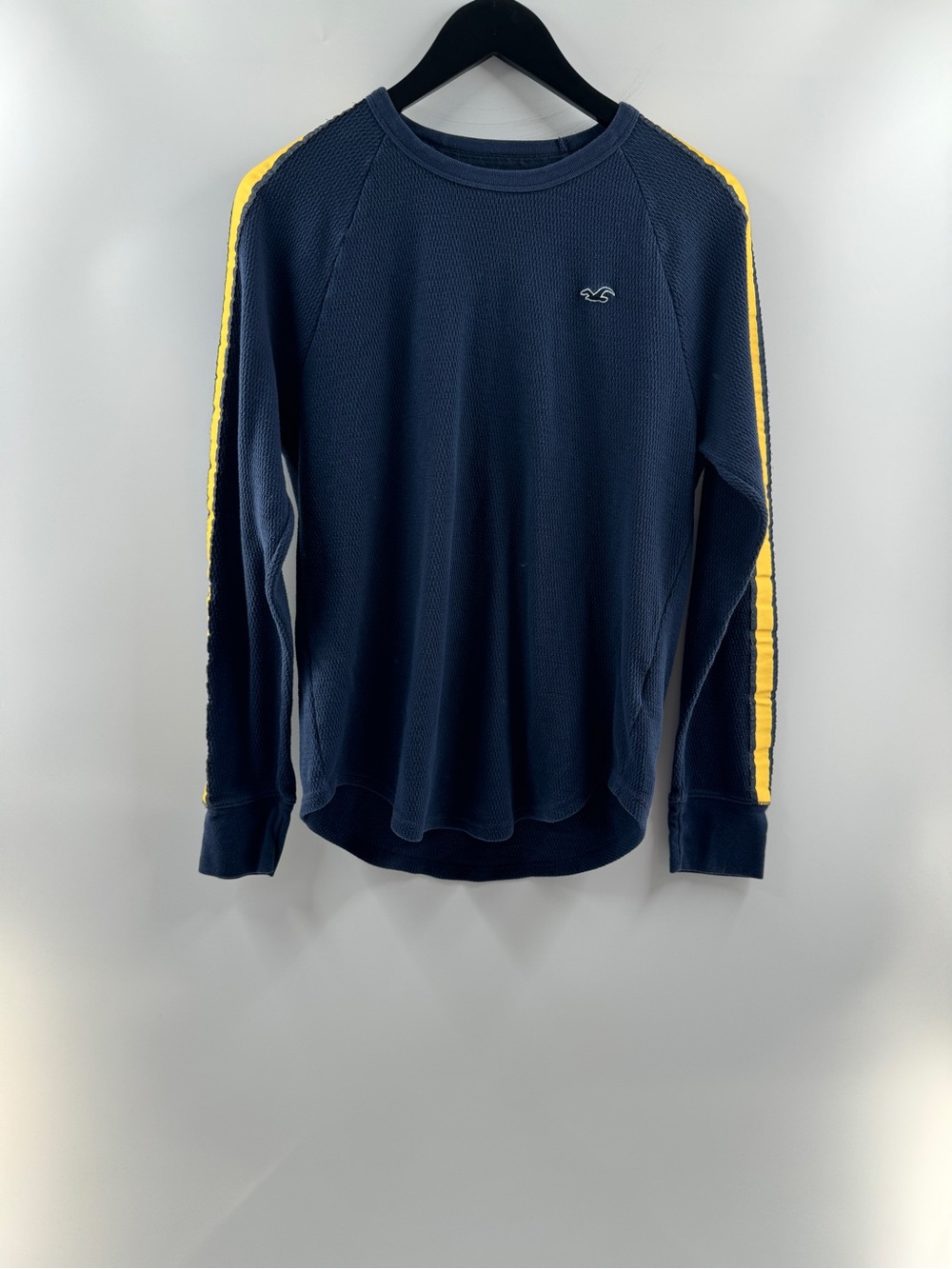 Hollister Navy Blue Yellow Stripe Waffle Knit Long Sleeve Shirt Men’s Medium